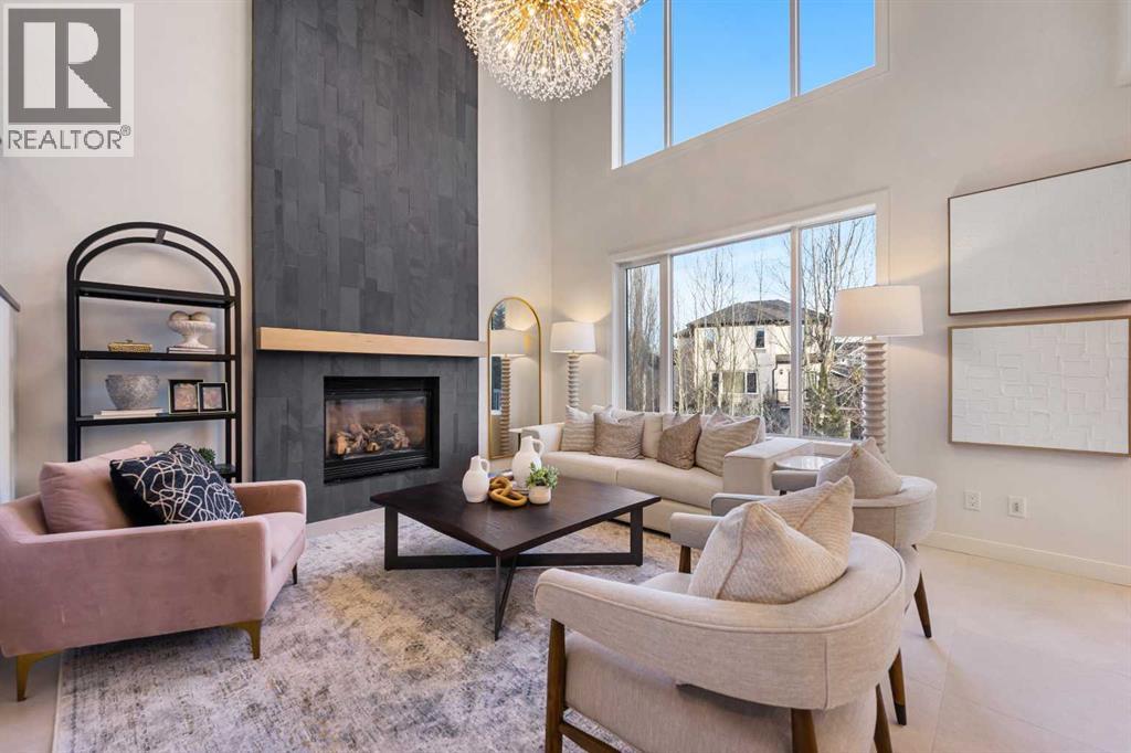 House for Sale in 125 Discovery Place SW|Calgary, Alberta T3H4N5 5