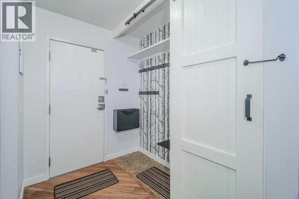 Apartment for Sale in 3303, 4001C 49 Street NW|Calgary, Alberta T3A2C9 5