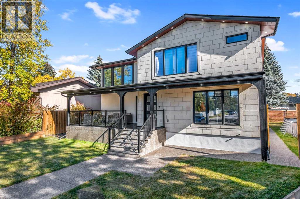 House for Sale in 4239 Vauxhall Crescent NW|Calgary, Alberta T3A0X8 2