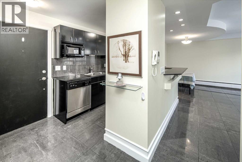 Apartment for Sale in 204, 706 15 Avenue SW|Calgary, Alberta T2R0R7 3