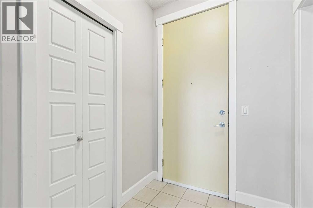 Apartment for Sale in 403, 830 Centre Avenue NE|Calgary, Alberta T2E9C3 4