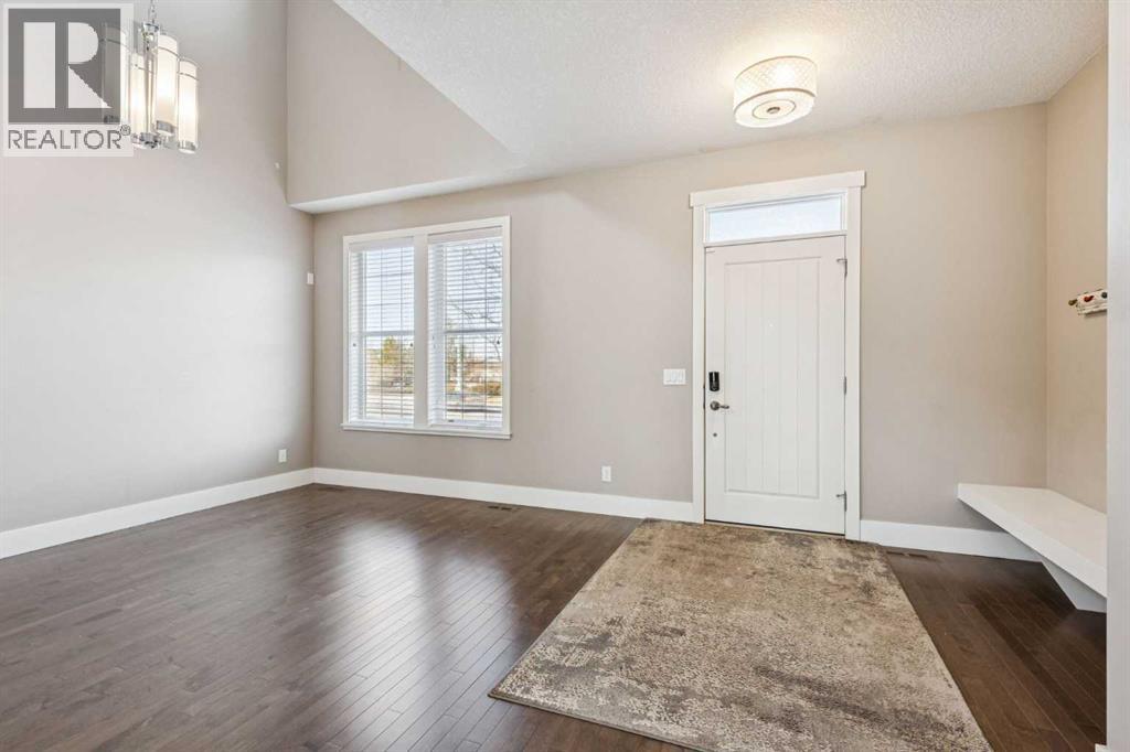 Row / Townhouse for Sale in 442 Quarry Park Boulevard SE|Calgary, Alberta T2C5G6 3