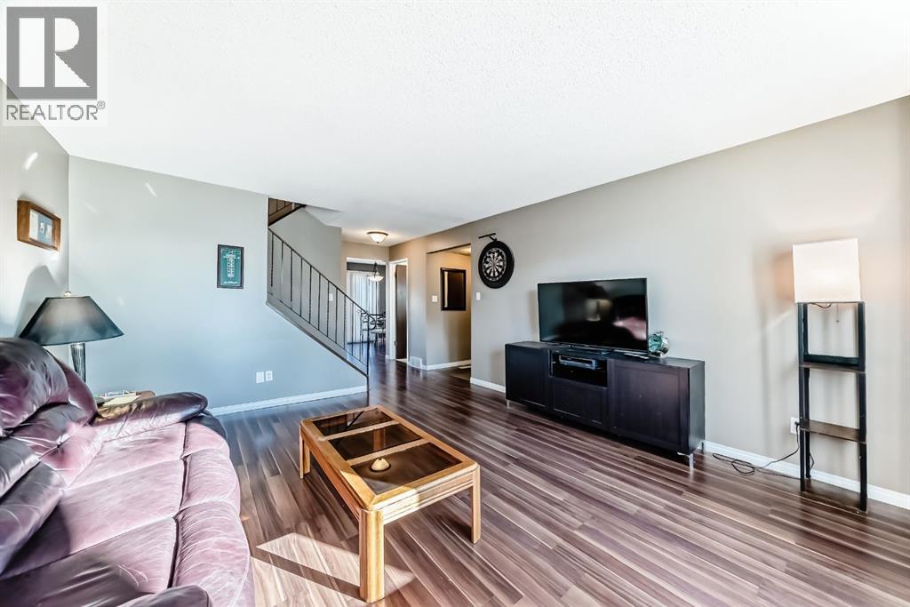 Duplex for Sale in 144 Silvergrove Road NW|Calgary, Alberta T3B4K1 2