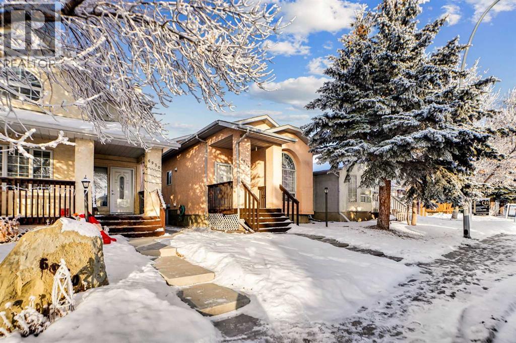 House for Sale in 6934 Laguna Way NE|Calgary, Alberta T1Y6W2 2