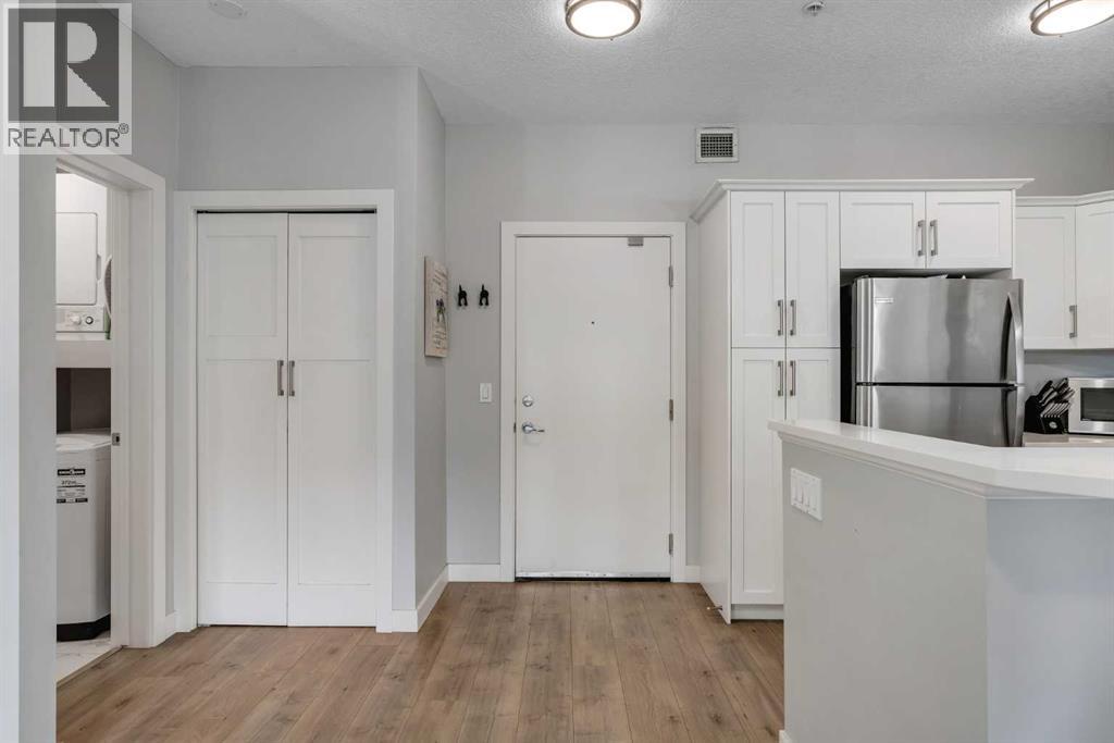 Apartment for Sale in 203, 1408 17 Street SE|Calgary, Alberta T2G5S8 4