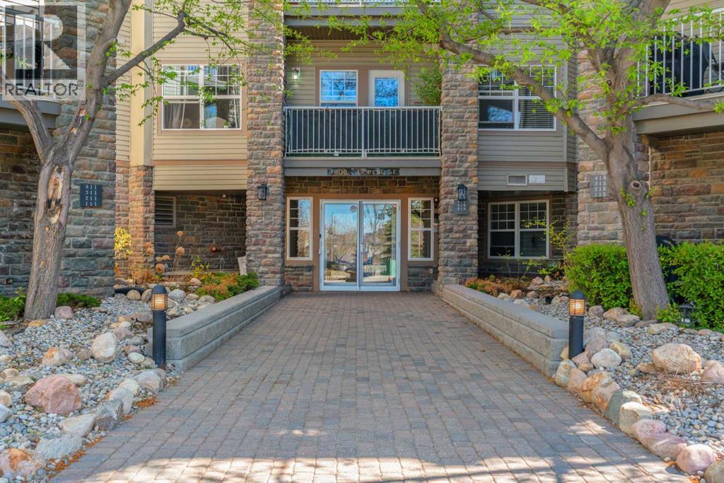 Apartment for Sale in 203, 1408 17 Street SE|Calgary, Alberta T2G5S8 3