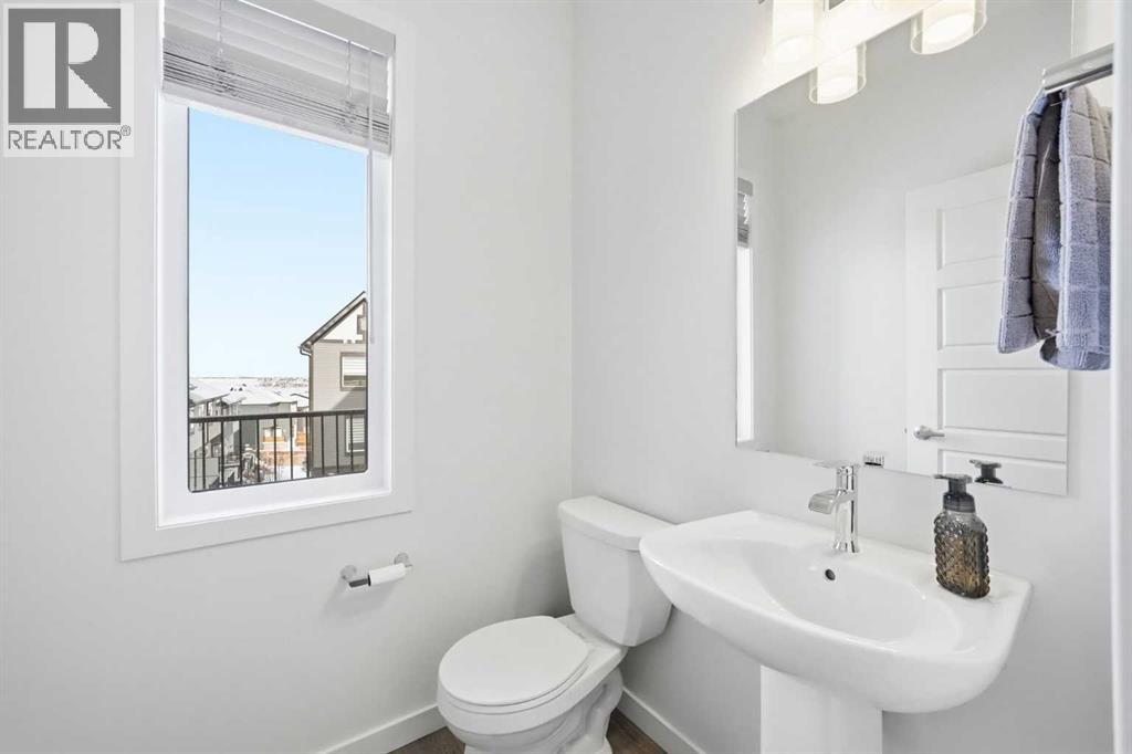 Row / Townhouse for Sale in 66 Evanscrest Manor NW|Calgary, Alberta T2P2A3 5