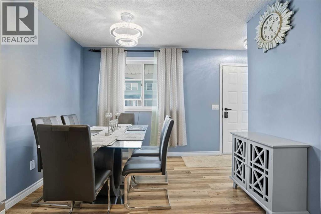 Row / Townhouse for Sale in 59, 4769 Hubalta Road SE|Calgary, Alberta T2B2N6 5