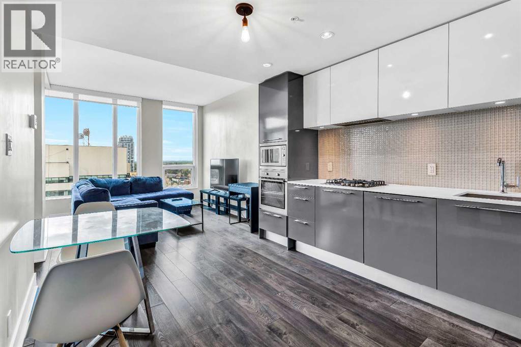 Apartment for Sale in 2101, 901 10 Avenue SW|Calgary, Alberta T2R0B5 3