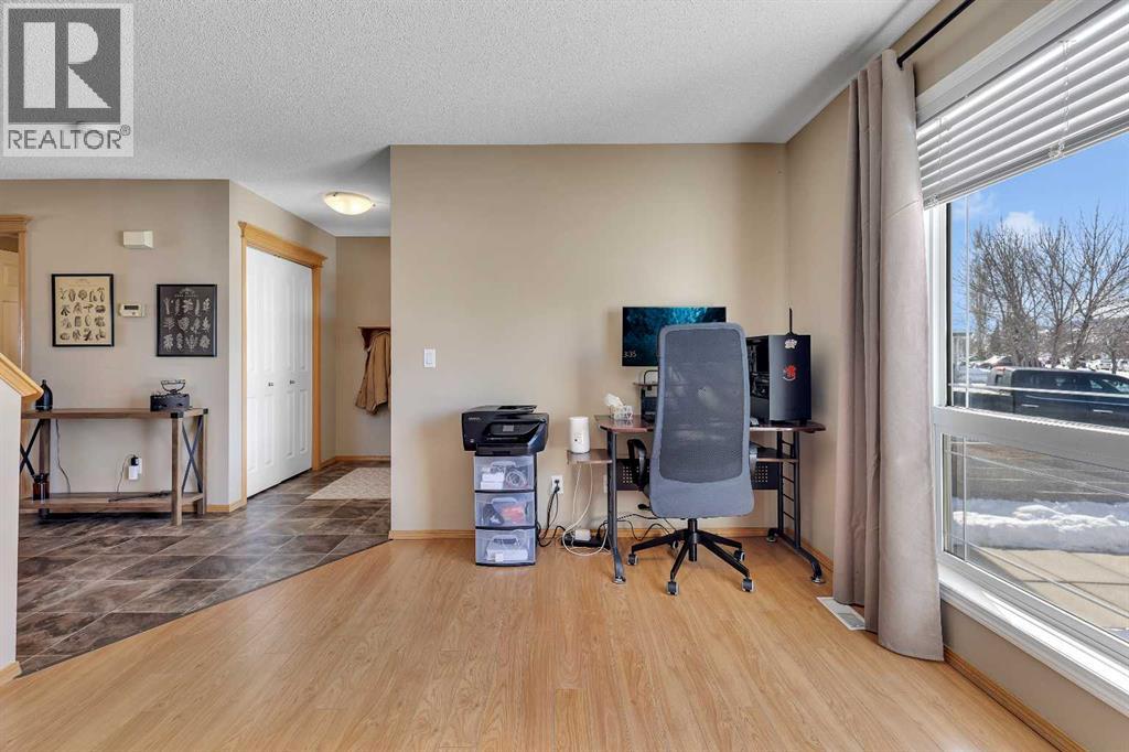 House for Sale in 46 Covewood Circle NE|Calgary, Alberta T3K4Z1 4