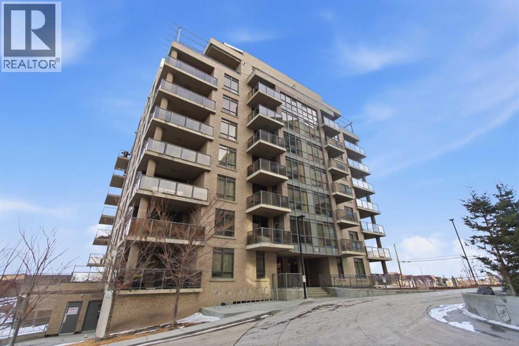 Apartment for Sale in 404, 10 Shawnee Hill SW|Calgary, Alberta t2y0k5