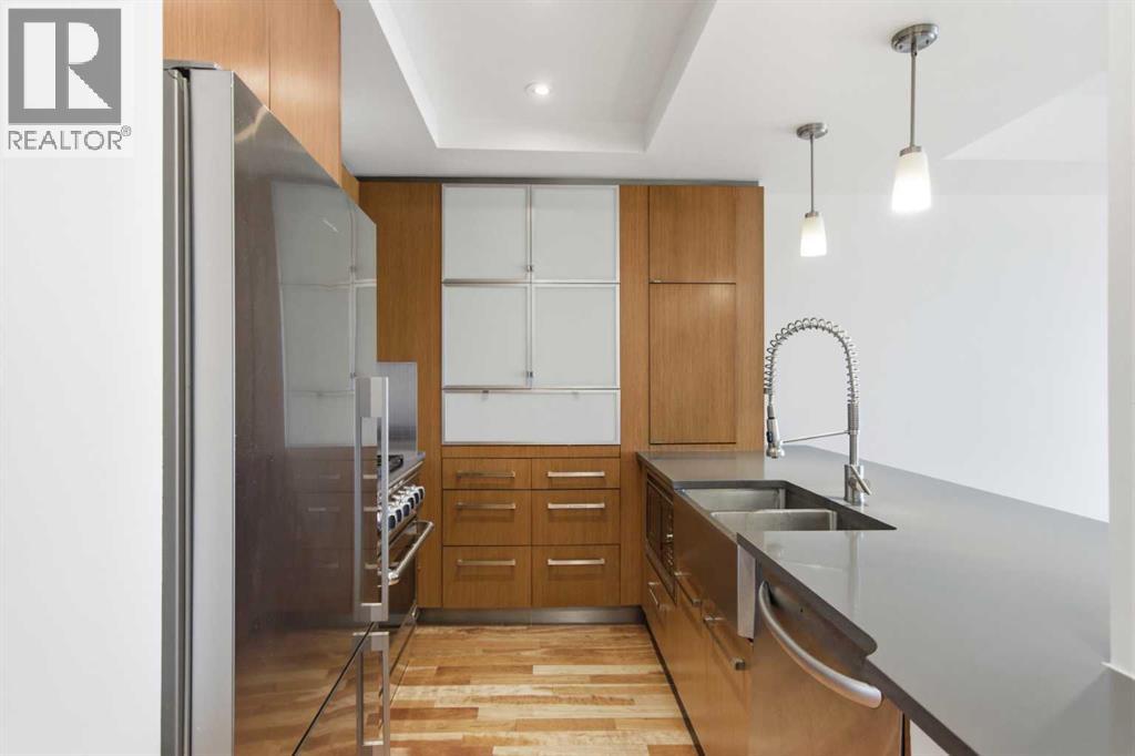 Apartment for Sale in 404, 10 Shawnee Hill SW|Calgary, Alberta t2y0k5 5