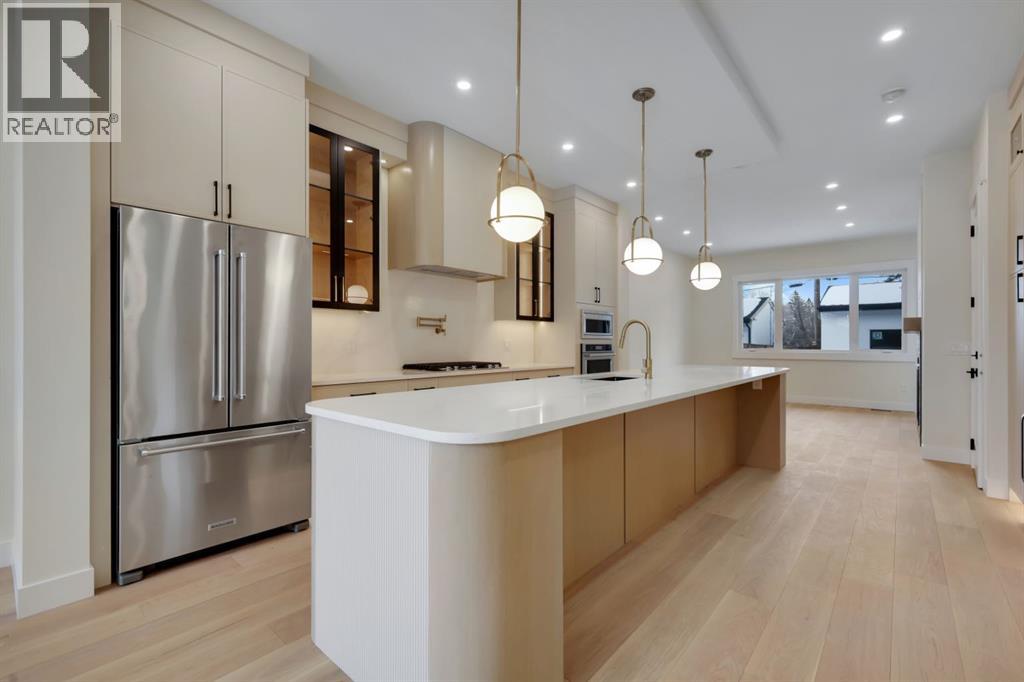 Duplex for Sale in 1634 21 Avenue|Calgary, Alberta T2M1M1 4