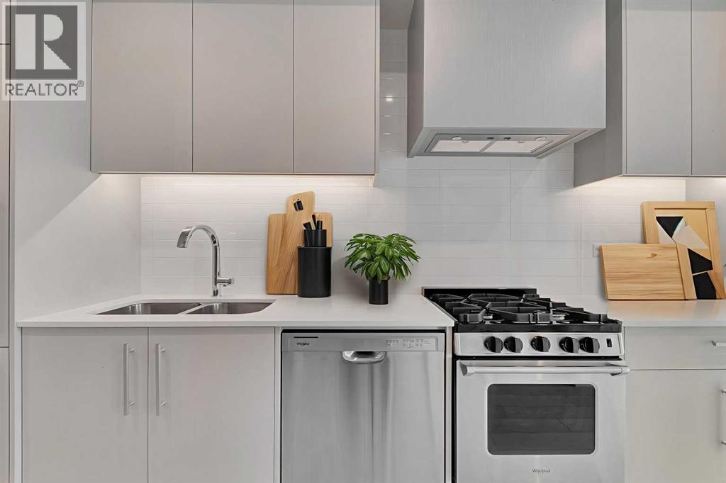 Apartment for Sale in 516, 8230 Broadcast Avenue SW|Calgary, Alberta T3H6M1 2