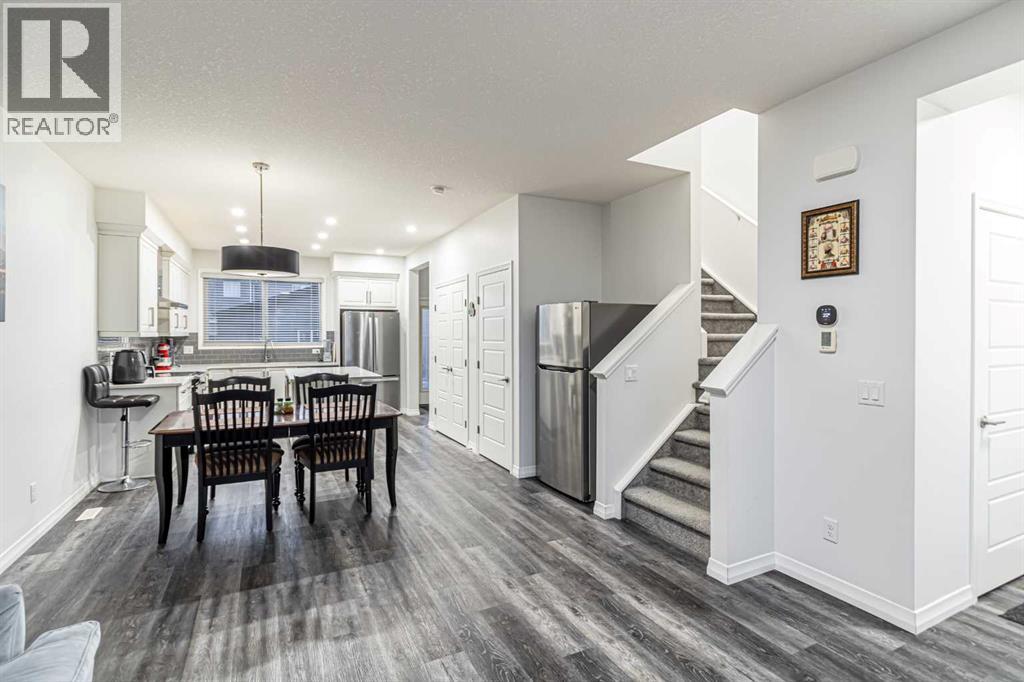 House for Sale in 51 corner meadows Villas NE|Calgary, Alberta T3N1J5 4