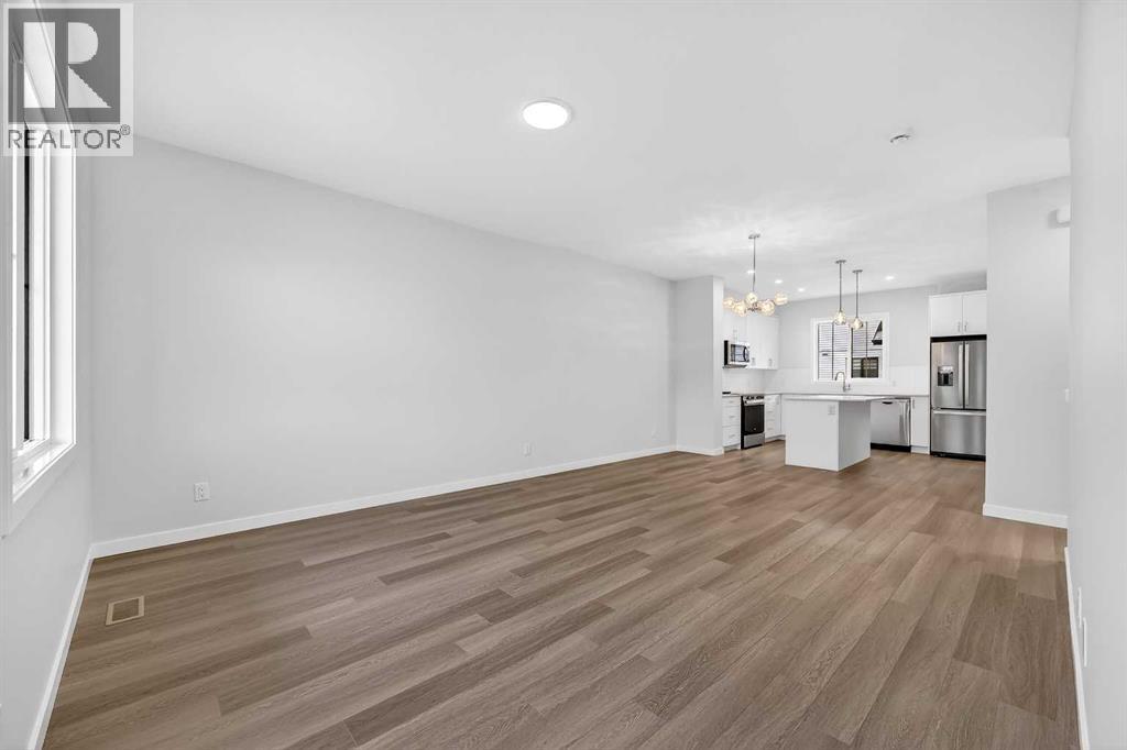 Row / Townhouse for Sale in 10 Hotchkiss Parade SE|Calgary, Alberta T3S0X5 5