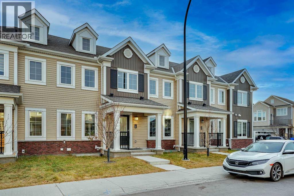 Row / Townhouse for Sale in 158 Cityside Grove NE|Calgary, Alberta T3N1C9 2