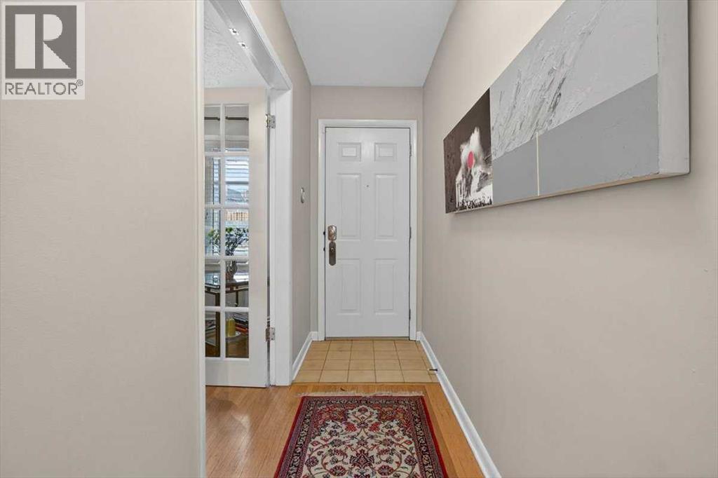 House for Sale in 2808 35 Street SW|Calgary, Alberta T3E2Y5 3