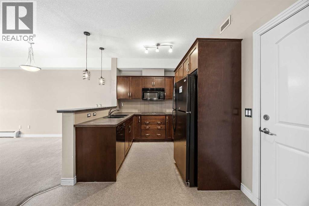 Apartment for Sale in 454, 26 Val Gardena View SW|Calgary, Alberta T3H5Z5 3