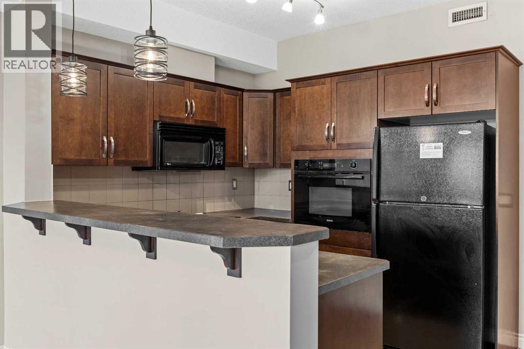 Apartment for Sale in 454, 26 Val Gardena View SW|Calgary, Alberta T3H5Z5 4