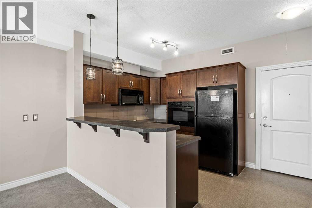 Apartment for Sale in 454, 26 Val Gardena View SW|Calgary, Alberta T3H5Z5 2