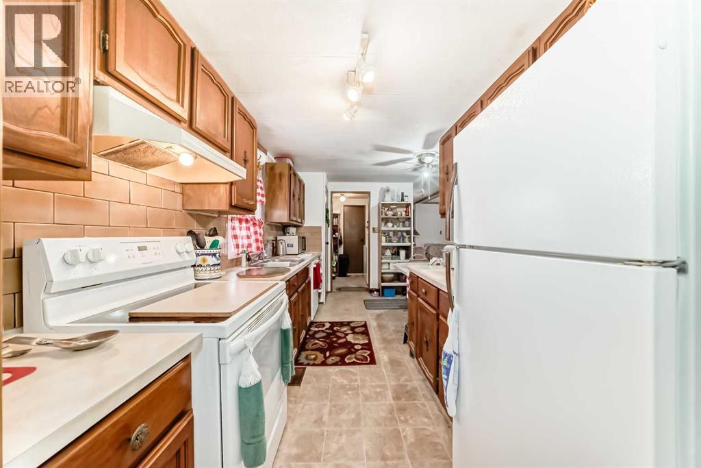 Mobile Home for Sale in 99, 99 Arbour Lake Road NW|Calgary, Alberta T3G4E4 5