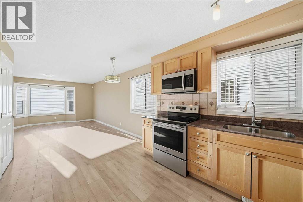 House for Sale in 30 Falmere Way NE|Calgary, Alberta T3J2Z1 5