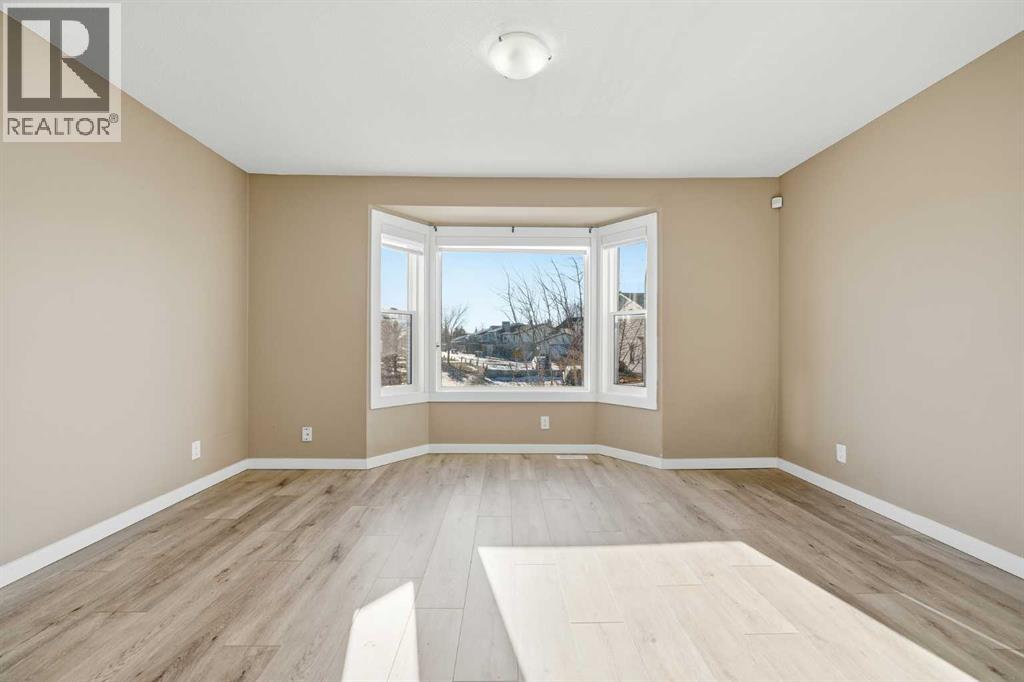 House for Sale in 30 Falmere Way NE|Calgary, Alberta T3J2Z1 2