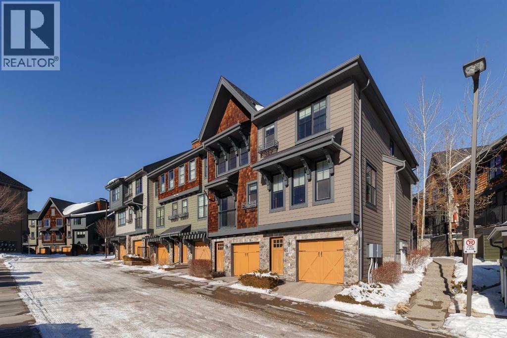 Row / Townhouse for Sale in 513 Ascot Circle SW|Calgary, Alberta T3H0W9