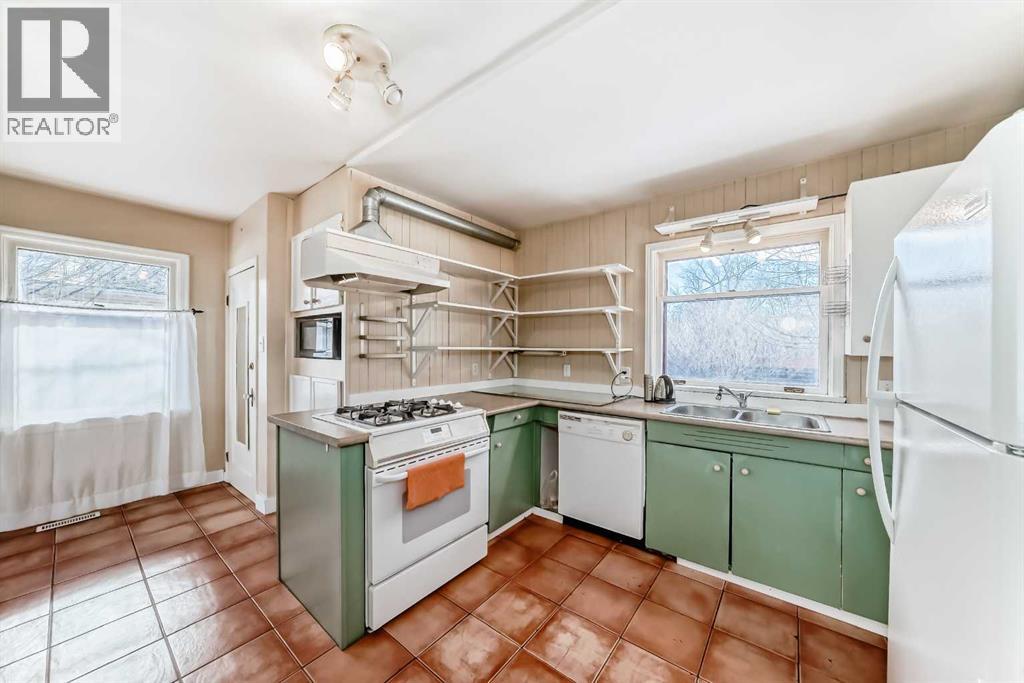 House for Sale in 1431 1A Street NW|Calgary, Alberta T2M2V4 5