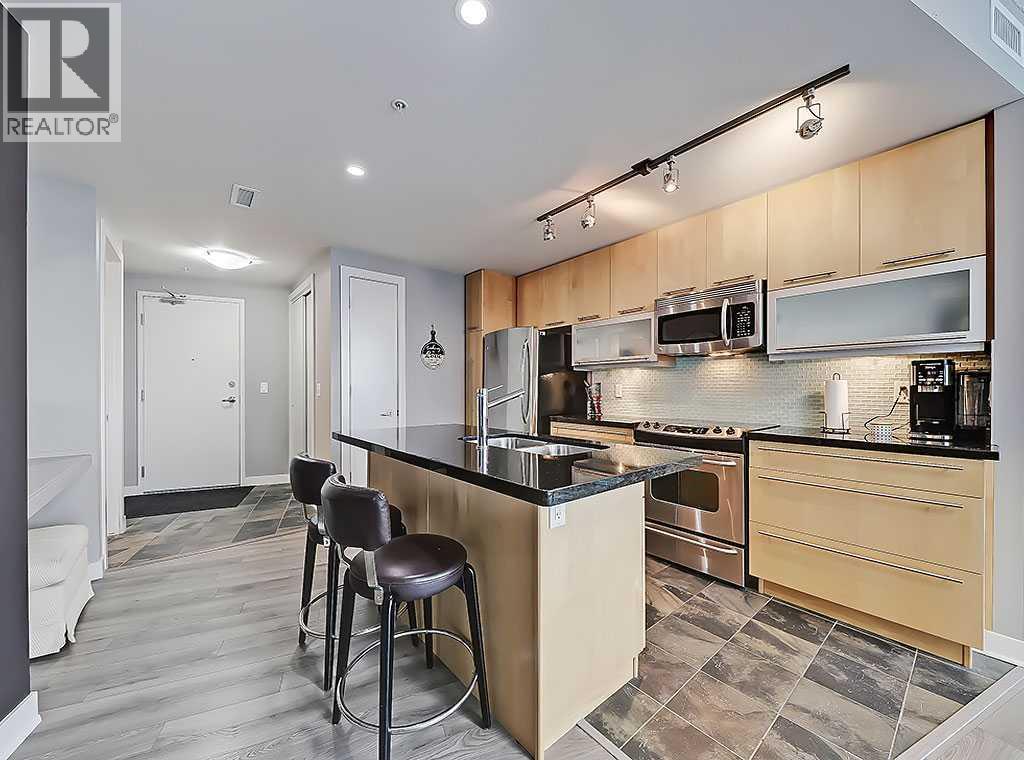 Apartment for Sale in 1406, 215 13 Avenue SW|Calgary, Alberta T2R0V6 3