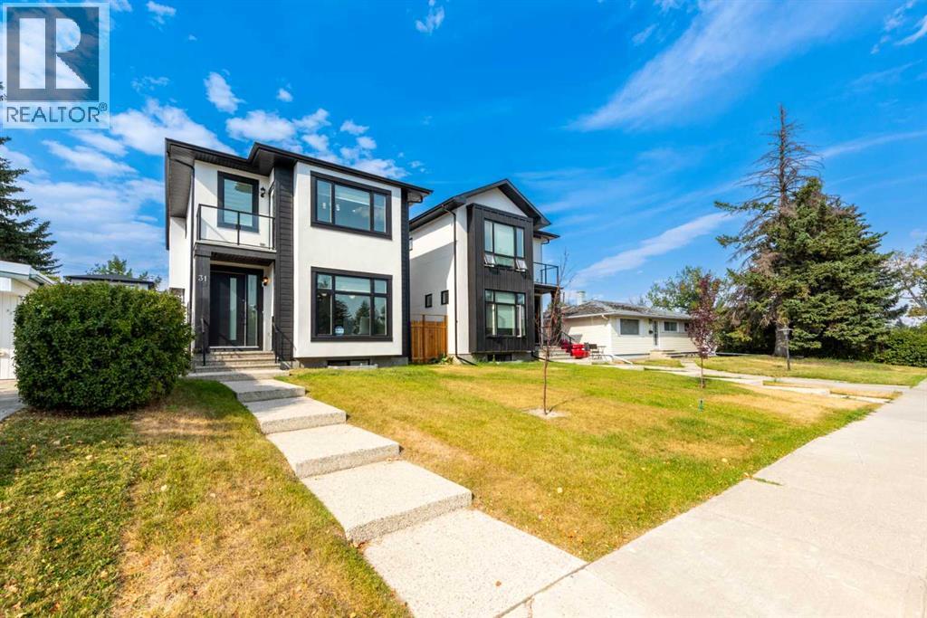 House for Sale in 31 Harvard Street NW|Calgary, Alberta T2K2B5 2