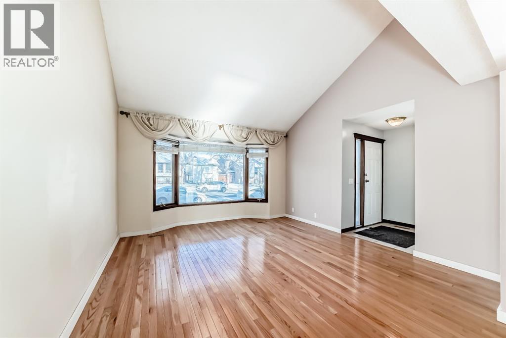 House for Sale in 8007 Ranchview Drive NW|Calgary, Alberta T3G1S7 5