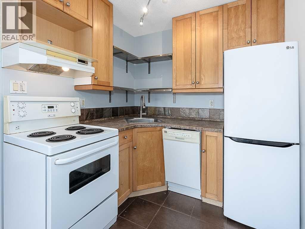 Apartment for Sale in 5, 4328 75 Street NW|Calgary, Alberta T3B2M8 5