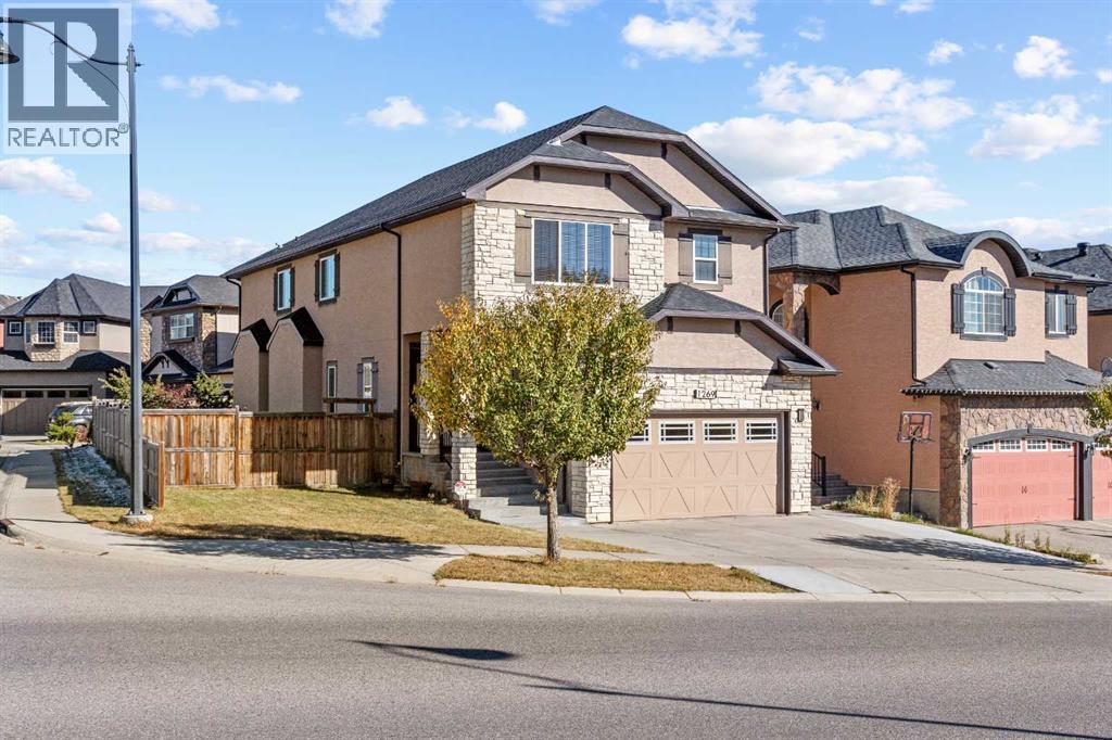 House for Sale in 1269 Sherwood Boulevard NW|Calgary, Alberta T3R0C7 3