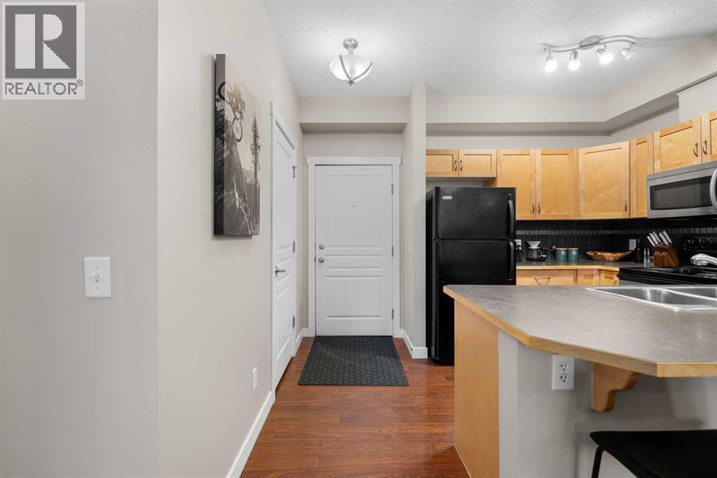 Apartment for Sale in 1111, 211 Aspen Stone Boulevard SW|Calgary, Alberta T3H0K1 2