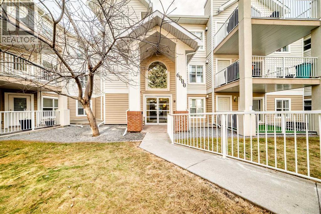 Apartment for Sale in 116, 6800 Hunterview Drive NW|Calgary, Alberta T2K6K5 2