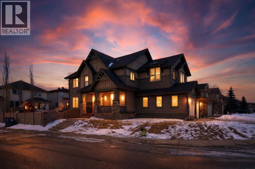 House for Sale in 595 Panamount Boulevard NW|Calgary, Alberta T3H0H5 3