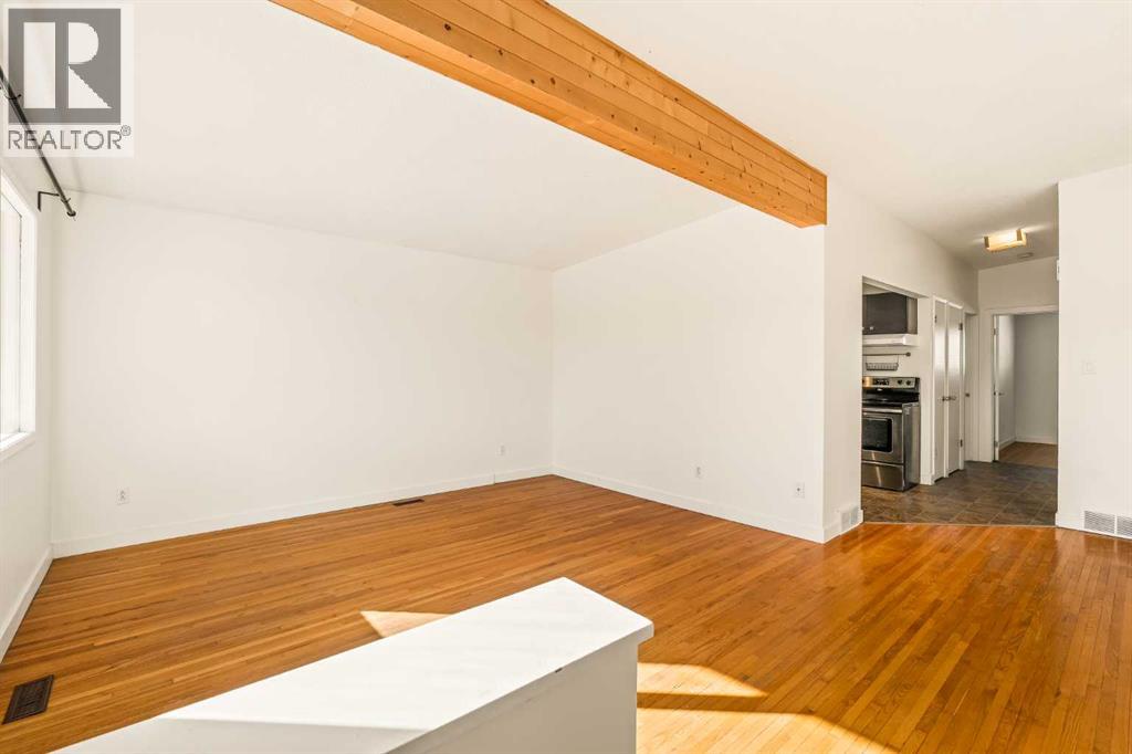 Duplex for Sale in 75 Galbraith Drive SW|Calgary, Alberta T3E4Z5 3