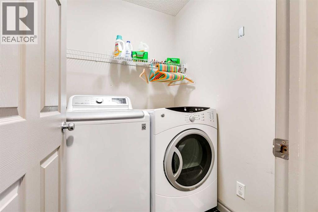 House for Sale in 79 Prestwick Street SE|Calgary, Alberta T2Z4K9 5