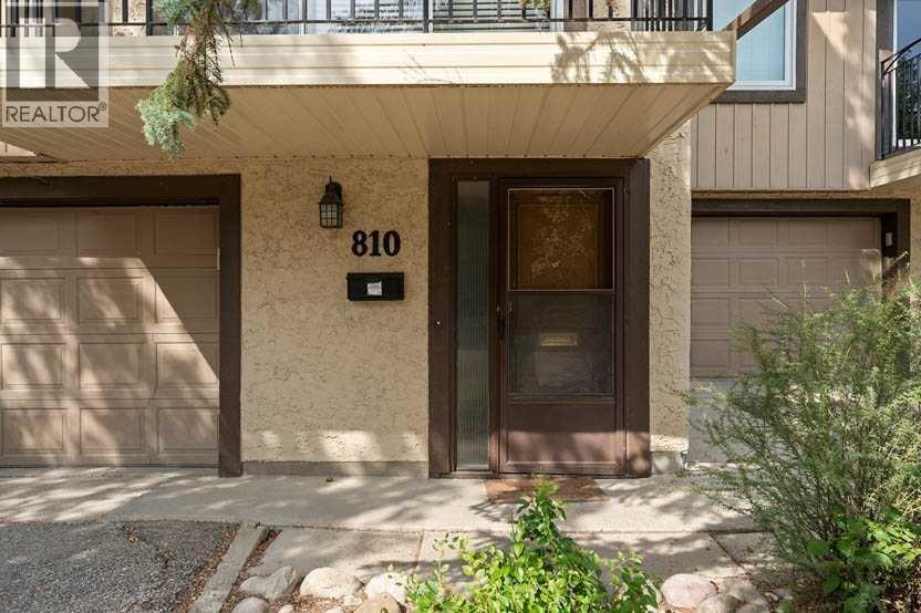 Row / Townhouse for Sale in 810, 3130 66 Avenue SW|Calgary, Alberta T3E5K3 3