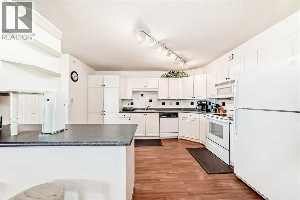 Apartment for Sale in 1409, 1000 Millrise Point SW|Calgary, Alberta T2Y3W4 5