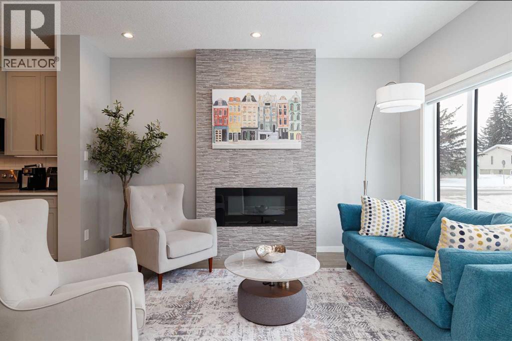 Row / Townhouse for Sale in 3304 2 Street NE|Calgary, Alberta T2E3H3 5