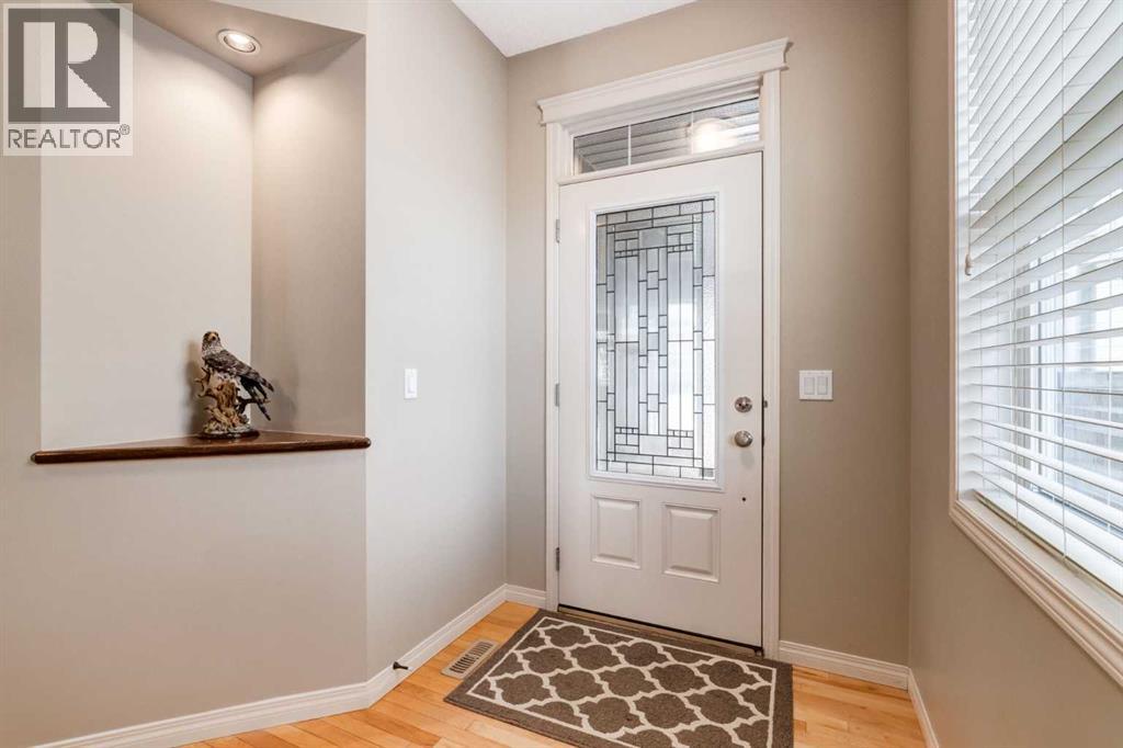 House for Sale in 477 Mahogany Court SE|Calgary, Alberta T3M0T7 2