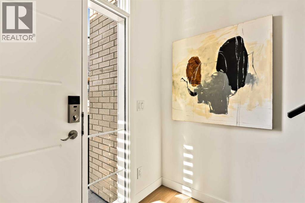 Row / Townhouse for Sale in 611 Sovereign Common SW|Calgary, Alberta T3C3Y3 2