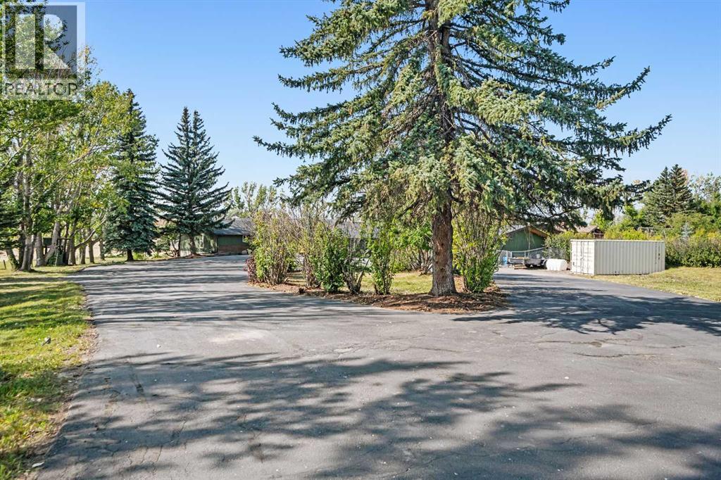 House for Sale in 5 Georgian Estates|Rural Rocky View County, Alberta T1Z0L1 2