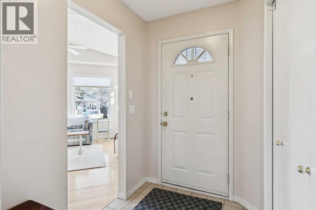 House for Sale in 2609 27 Street SW|Calgary, Alberta T3E2G4 2