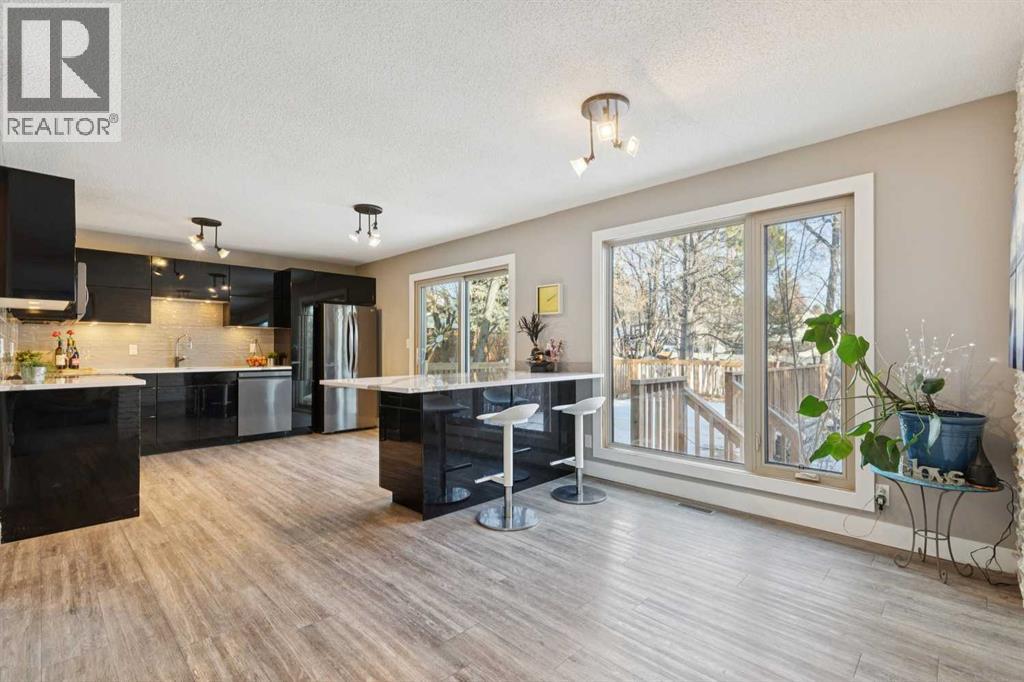 House for Sale in 5432 Silverdale Drive NW|Calgary, Alberta T3B3M8 5