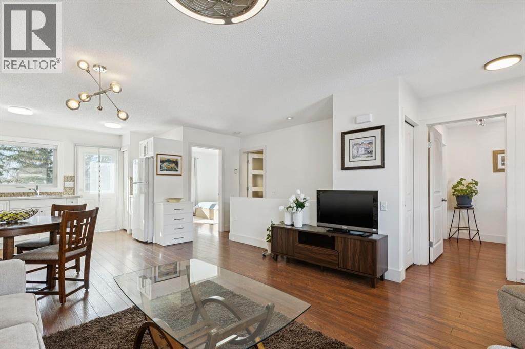 Row / Townhouse for Sale in 2667 Dovely Court SE|Calgary, Alberta T2B3G7 4