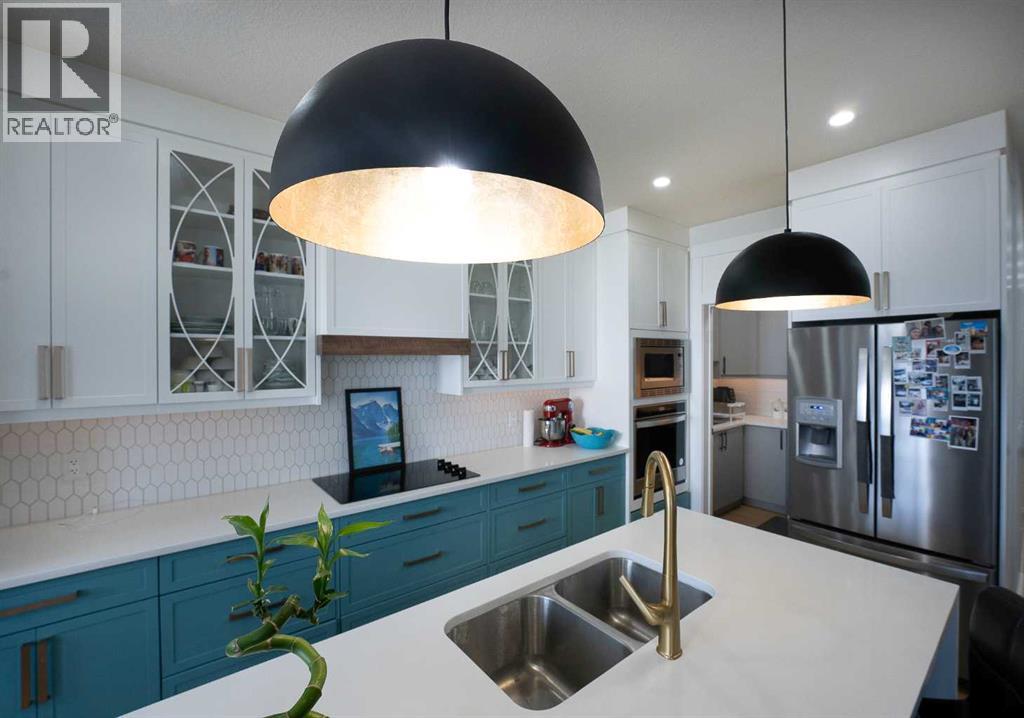 House for Sale in 4831 87 Avenue NE|Calgary, Alberta T3J2J5 4